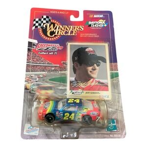 Jeff Gordon #24 Dupont Million Dollar Bonus 1997 Winner's Circle‎ 1/64